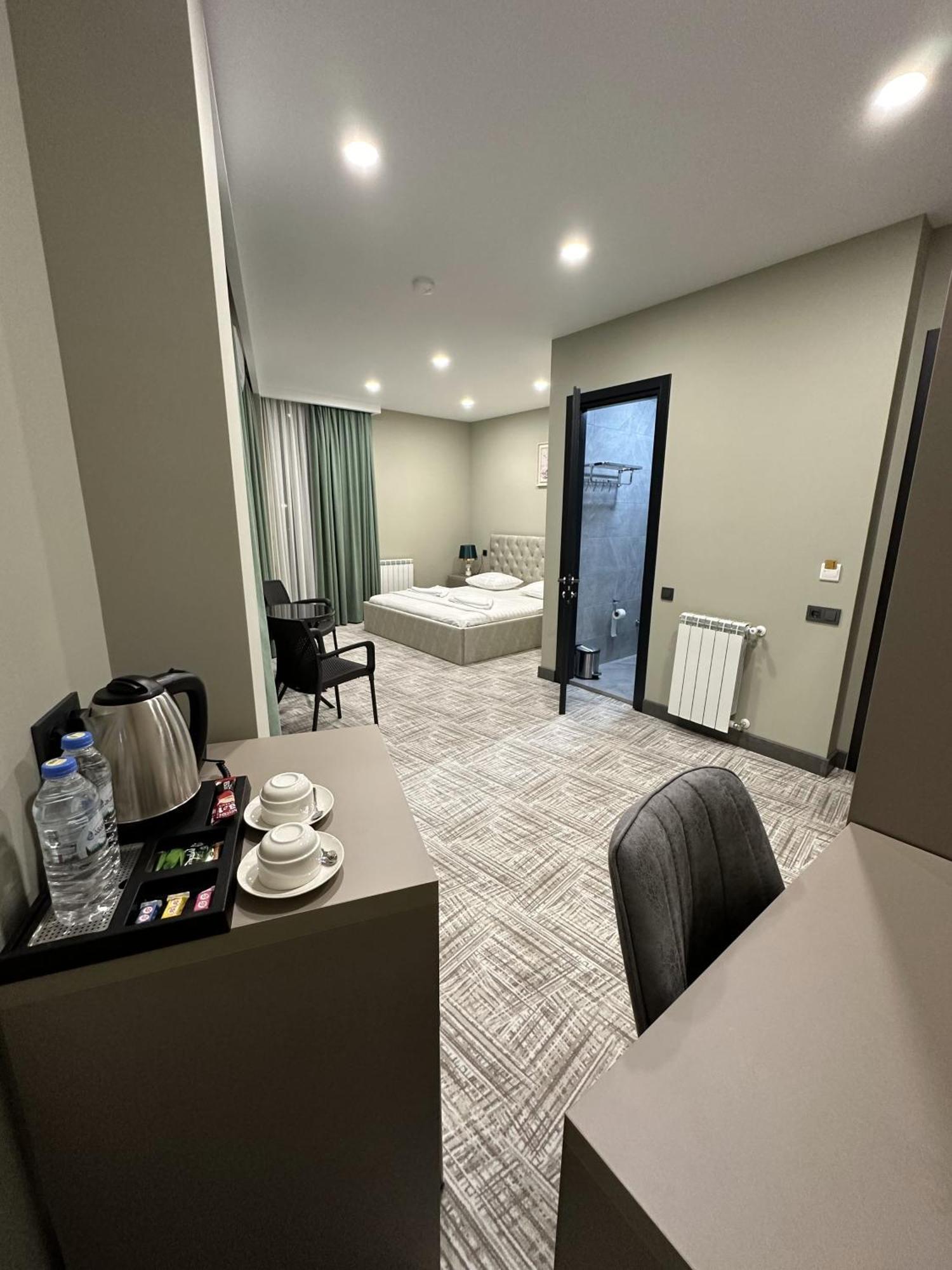Hotel Caspian Vf 4*