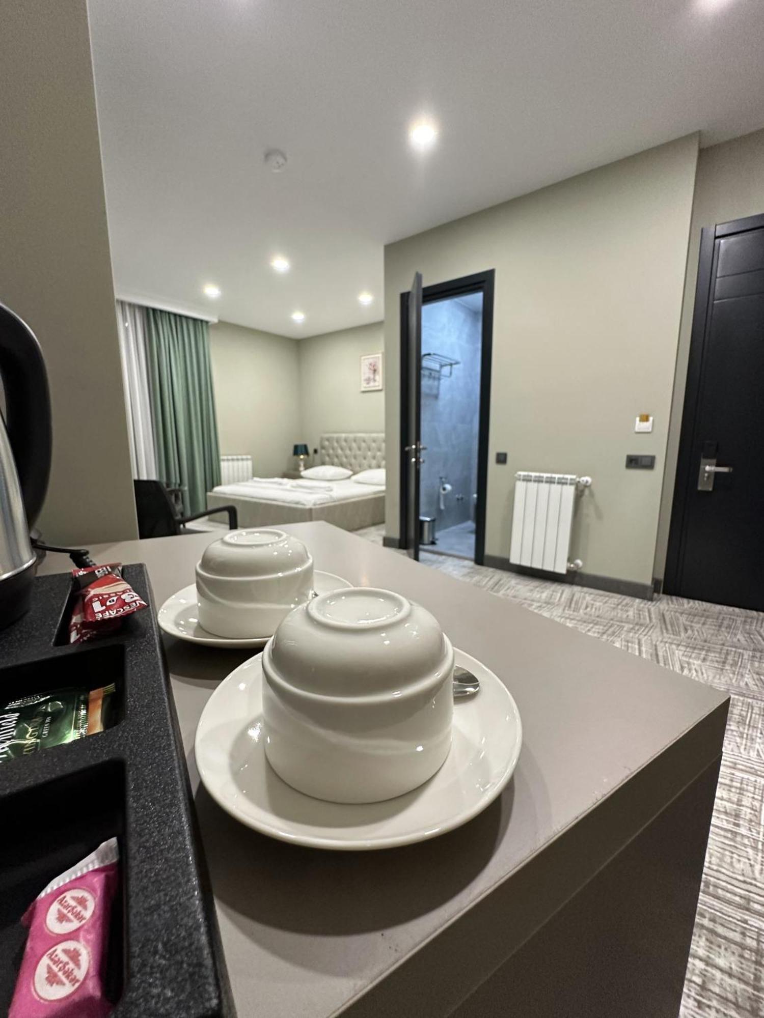 Hotel Caspian Vf