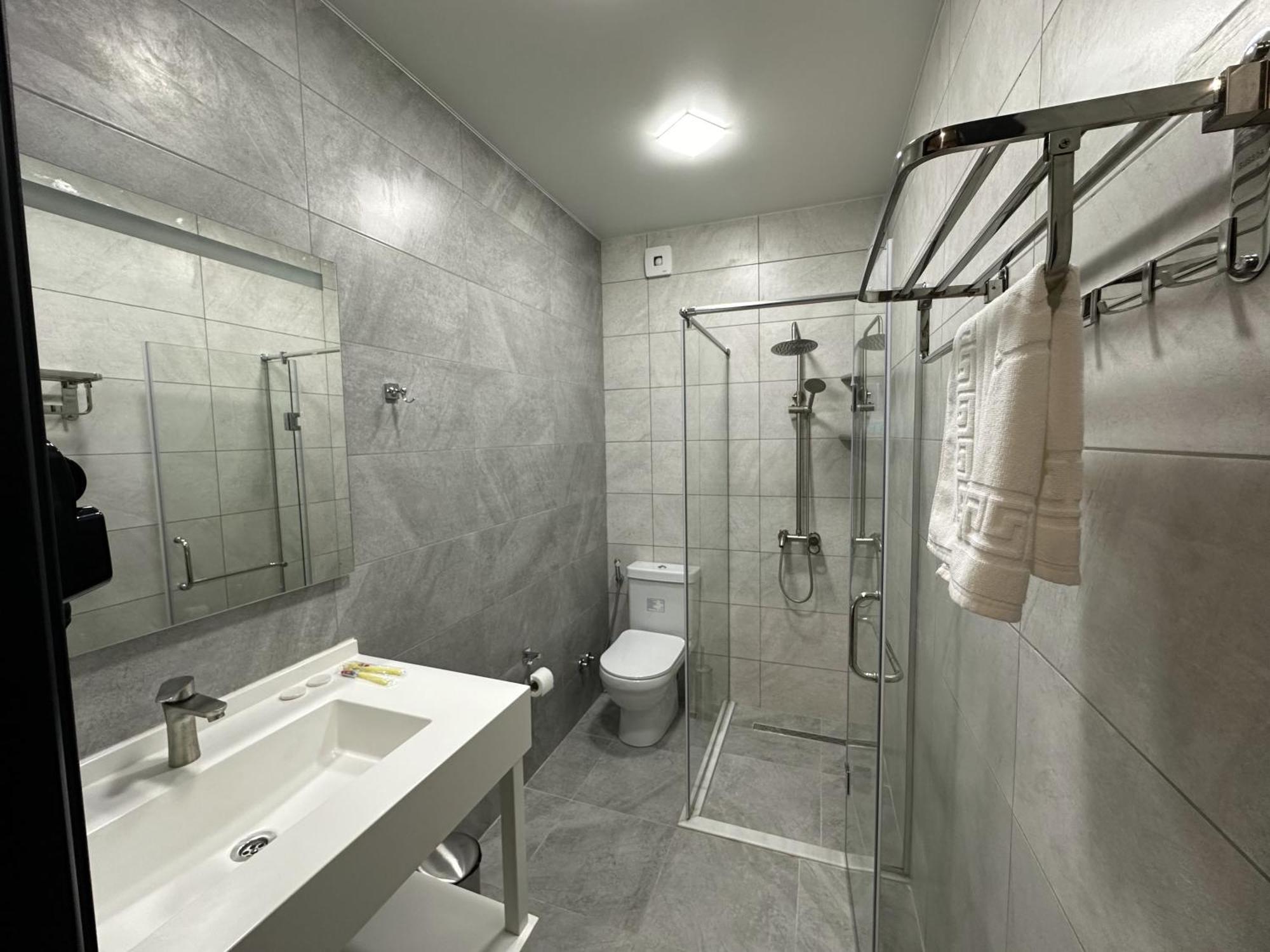 Hotel Caspian Vf 4*